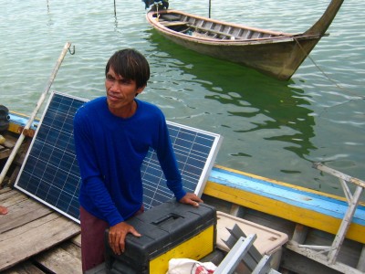 Solar panels delivered to Tung Dap Village on Ko Phra Thong