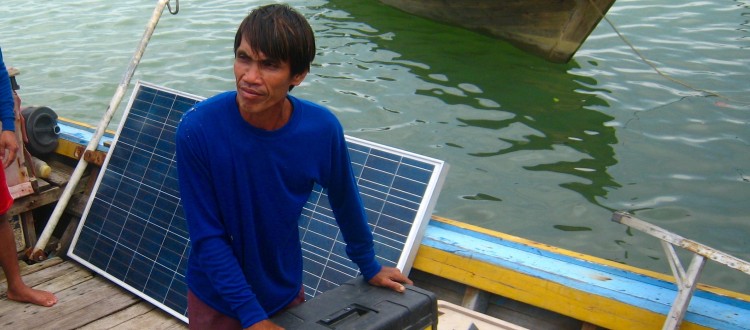 Solar panels delivered to Tung Dap Village on Ko Phra Thong