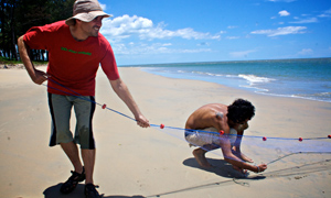 Tung Dap Beach Fishing