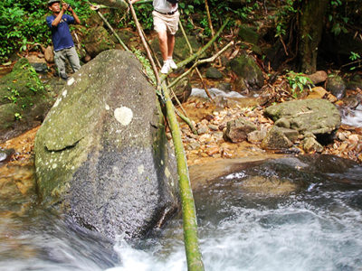 Ton Kloy Waterfall Hike